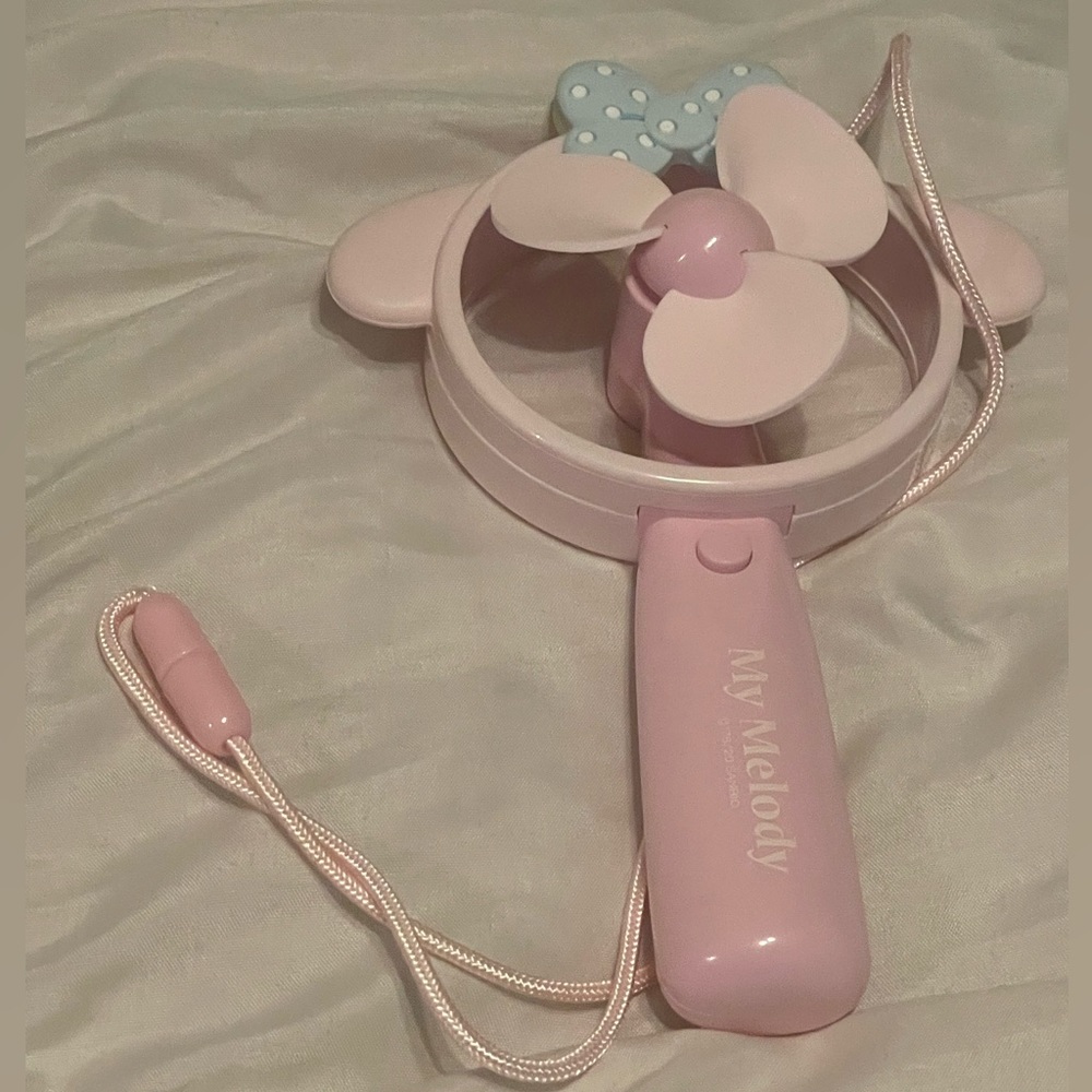 Sanrio Fan
